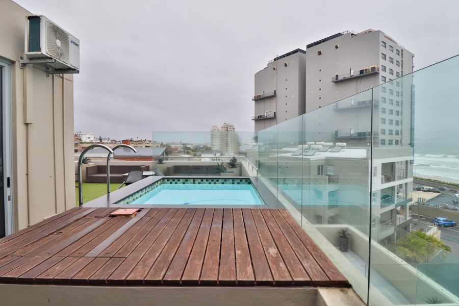 2 Bedroom Property for Sale in Bloubergstrand Western Cape